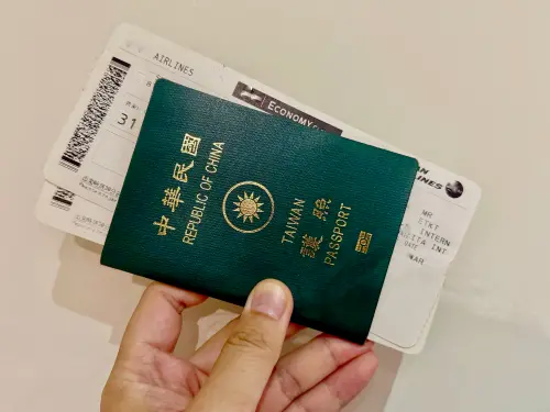 ▲機場服務費一律由航空公司「隨機票代收」，直接包含在機票的稅金與相關費用中。（示意圖／記者葉盛耀攝）