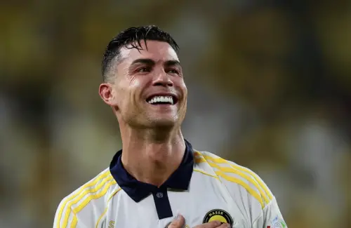 ▲C羅世界盃最後一舞止步16強。(圖/翻攝自IG@cristiano) ▲C羅(如圖)除了天價年薪,還包括Nike代言、個人品牌CR7及各項商業投資等收入,連續多年蟬聯全球體壇吸金王。(圖/翻攝自IG@cristiano)