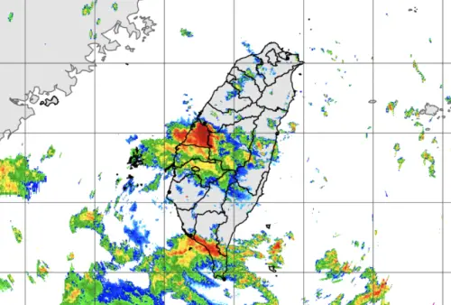 彰化縣伸港鄉下午2點開始,出現1小時86毫米的時雨量,有明顯對流卡在上空。(圖/中央氣象署cwa.gov.tw) ▲彰化縣伸港鄉下午2點開始,出現1小時86毫米的時雨量,有明顯對流卡在上空。(圖/中央氣象署cwa.gov.tw)