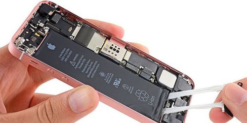 ▲iPhone使用多年後，電池會隨充電循環逐漸老化，若續航明顯縮短，可評估更換電池。（示意圖／翻攝自flickr）