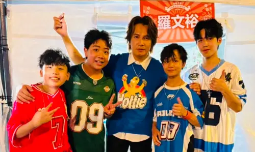 兒童樂團打鼓拿世界冠軍!金鐘主持人竟酸發育不良 遭炎上才道歉(圖/J HALL 樂團臉書) ▲J HALL團員們當天跟著羅文裕一起上台表演,表現相當出色。(圖/J HALL 樂團臉書)